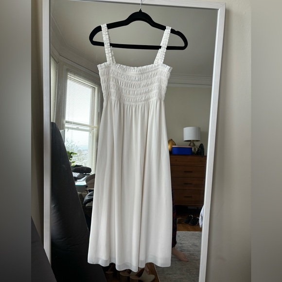 Aritzia Dresses & Skirts - Aritzia Wilfred dress